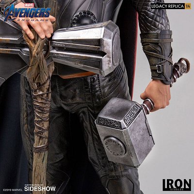 Avengers: Endgame Legacy Replica Statue 1/4 Thor 61 cm