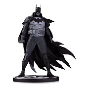 Batman Black & White Statue 1/10 Batman by Mike Mignola 20 cm