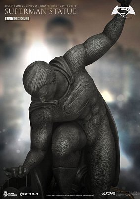 Batman v Superman Dawn Of Justice Master Craft Statue Superman 40 cm - Damaged packaging