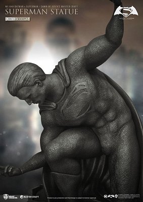 Batman v Superman Dawn Of Justice Master Craft Statue Superman 40 cm - Damaged packaging