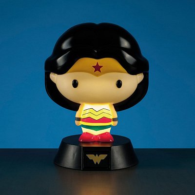 DC Comics 3D Light Wonder Woman 10 cm --- DAMAGED PACKAGING