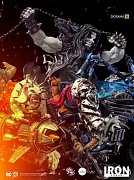 DC Comics Diorama 1/6 Lobo by Ivan Reis 38 cm --- DAMAGED PACKAGING