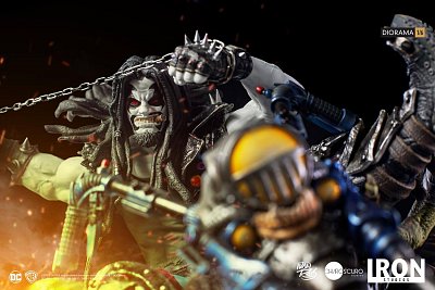 DC Comics Diorama 1/6 Lobo by Ivan Reis 38 cm --- DAMAGED PACKAGING