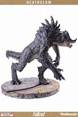 Fallout Statue 1/4 Deathclaw 71 cm - Severely damaged packaging