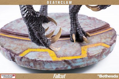 Fallout Statue 1/4 Deathclaw 71 cm - Severely damaged packaging