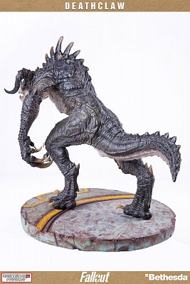 Fallout Statue 1/4 Deathclaw 71 cm - Severely damaged packaging