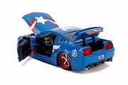 Marvel Hollywood Rides Diecast Model 1/24 2006 Ford Mustang GT with Captain America Figure --- DAMAGED PACKAGING