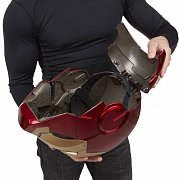 Marvel Legends Electronic Helmet Iron Man --- DAMAGED PACKAGING