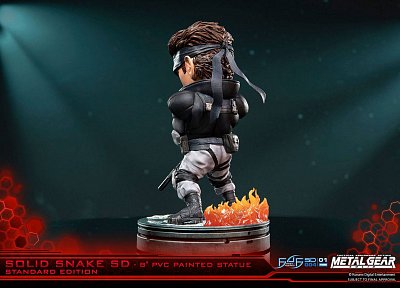 Metal Gear Solid PVC SD Statue Solid Snake 20 cm