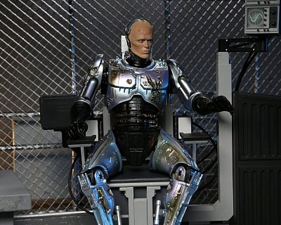 RoboCop Action Figure Ultimate Battle Damaged RoboCop with Chair 18 cm