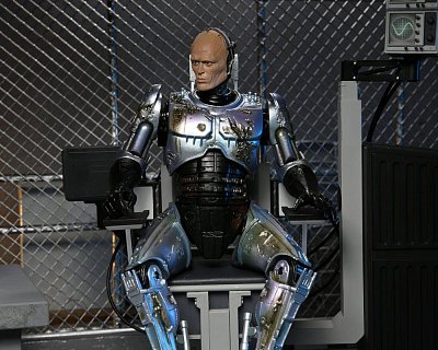 RoboCop Action Figure Ultimate Battle Damaged RoboCop with Chair 18 cm