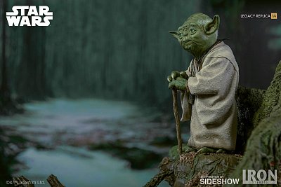 Star Wars Episode V Legacy Replica Statue 1/4 Yoda 30 cm --- DAMAGED PACKAGING