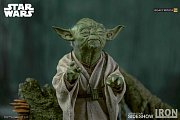 Star Wars Episode V Legacy Replica Statue 1/4 Yoda 30 cm --- DAMAGED PACKAGING