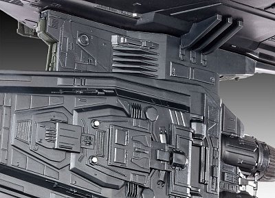 Star Wars Model Kit 1/93 Kylo Ren\'s Command Shuttle 18 cm