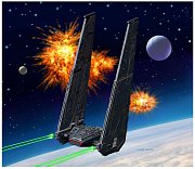 Star Wars Model Kit 1/93 Kylo Ren\'s Command Shuttle 18 cm