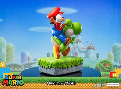 Super Mario Statue Mario & Yoshi 48 cm