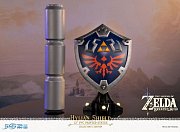 The Legend of Zelda Breath of the Wild PVC Statue Hylian Shield Collector\'s Edition 29 cm - Damaged packaging