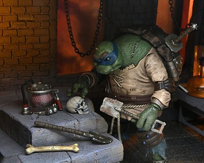 Universal Monsters x Teenage Mutant Ninja Turtles Action Figure Ultimate Leonardo as The Hunchback 18 cm