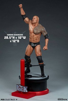 WWE Statue 1/4 The Rock 71 cm