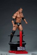 WWE Statue 1/4 The Rock 71 cm