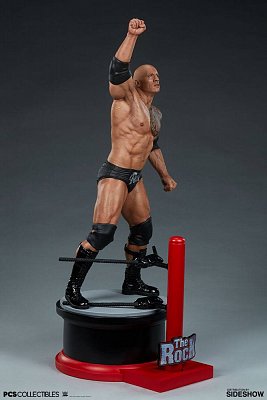 WWE Statue 1/4 The Rock 71 cm