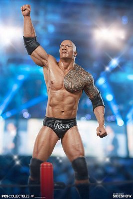 WWE Statue 1/4 The Rock 71 cm